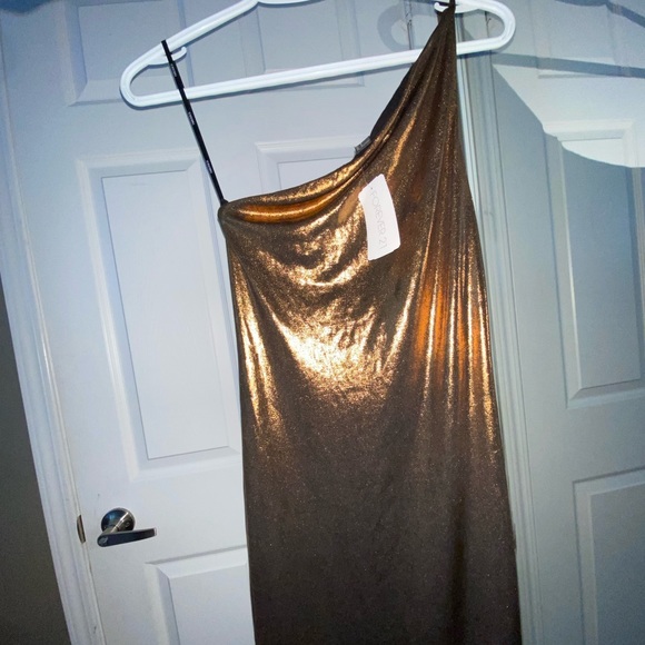 One shoulder bronze mini dress, fits like a glove. Size Small. Worn once. - Picture 5 of 6